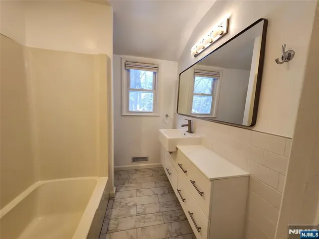 $5,300 | 22 Tenakill Street, Closter, NJ 07624