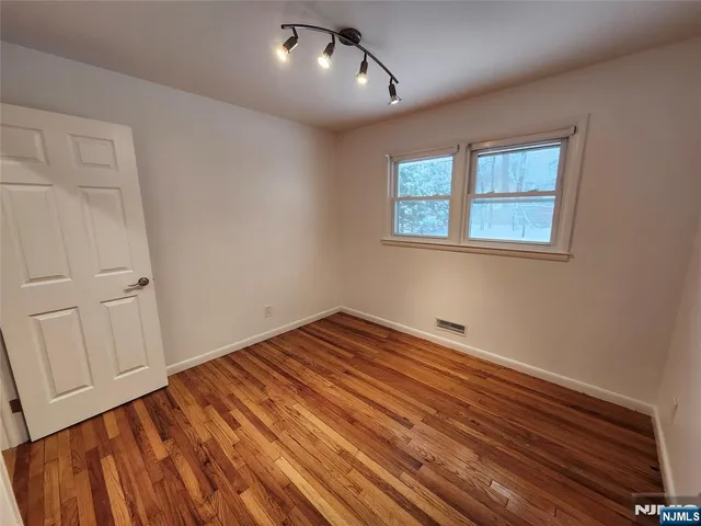 $5,300 | 22 Tenakill Street, Closter, NJ 07624