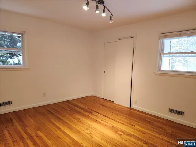 $5,300 | 22 Tenakill Street, Closter, NJ 07624