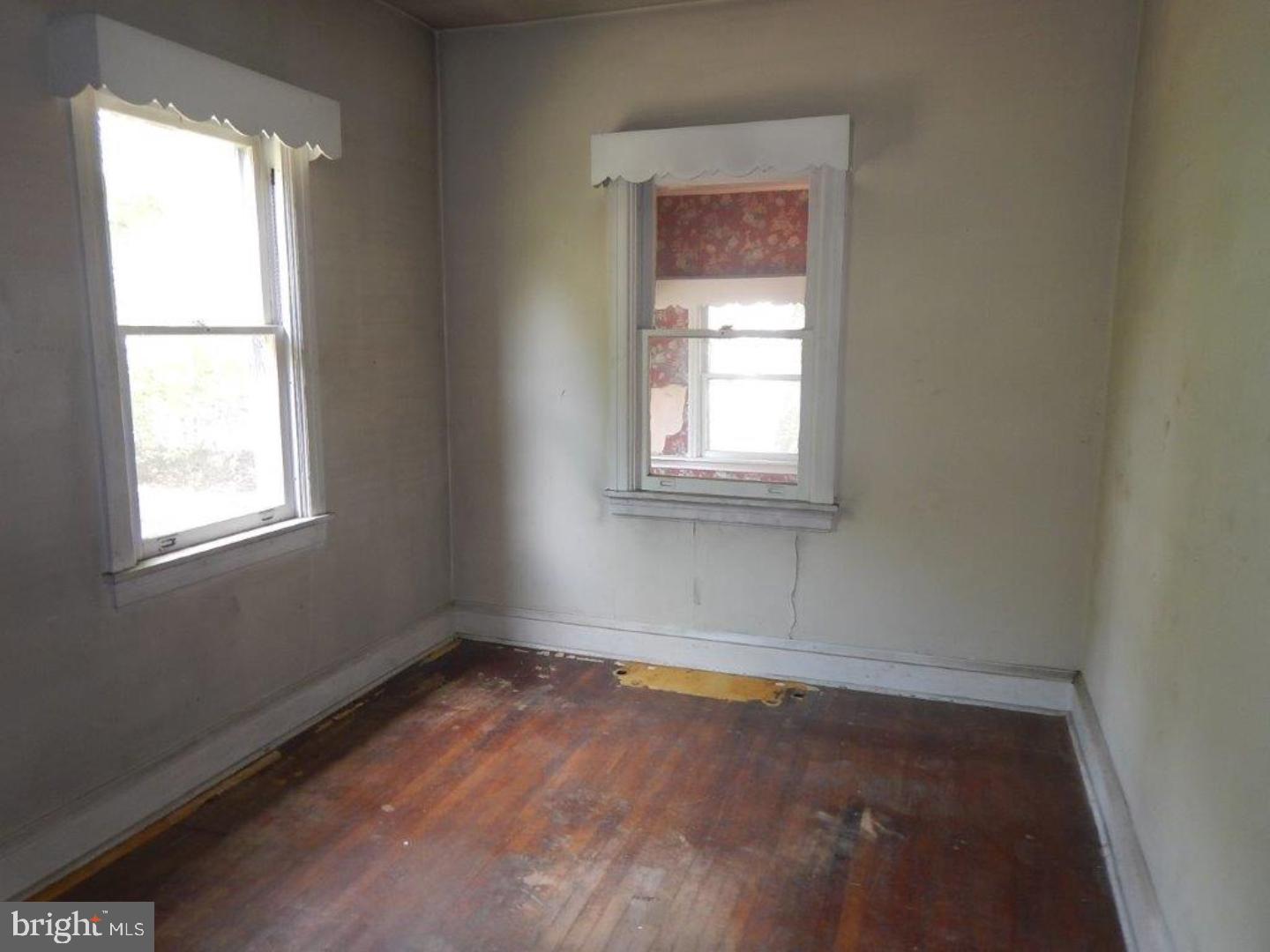 610 Good Intent Road Blackwood, NJ 08012 - Photo 12 of 14 an empty room with a window