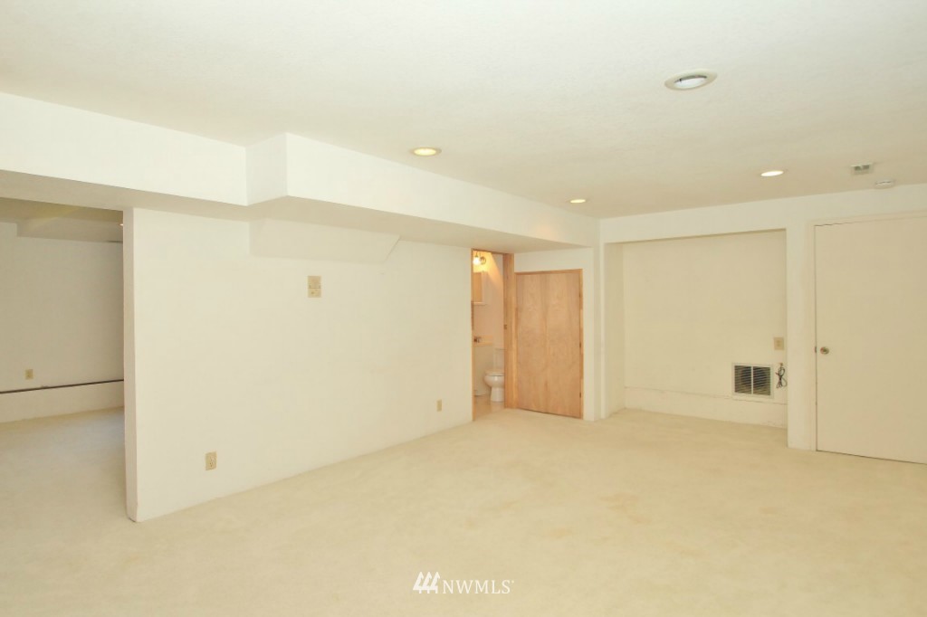 4402 Tom Marks Road Snohomish, WA 98290 - Photo 15 of 21 Gallery Image 15
