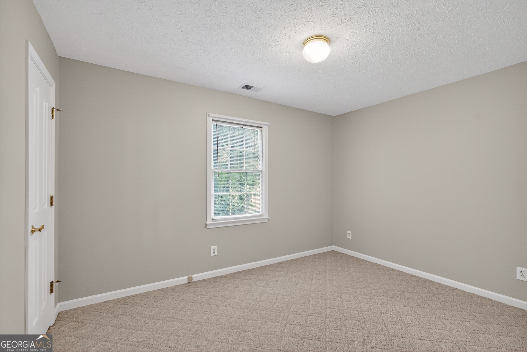 1990 Hutton Drive Grayson, GA 30017 - Photo 12 of 16