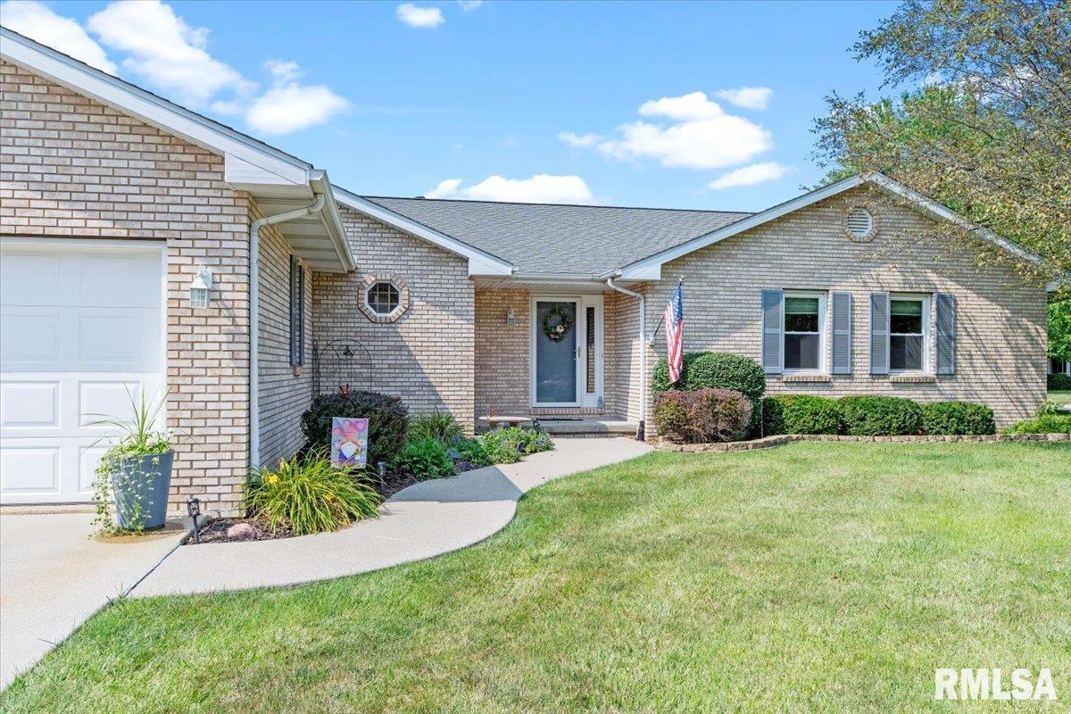 1017 Community Drive Springfield, IL 62703 - Photo 3 of 37