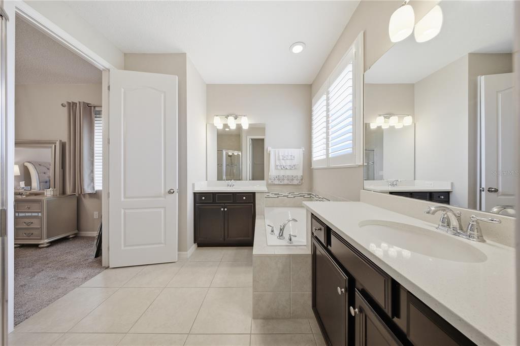 2372 Kaley Ridge Road Clermont, FL 34715 - Photo 16 of 45