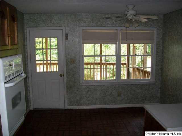2215 Oak Ridge Circle Birmingham, AL 35226 - Photo 13 of 32