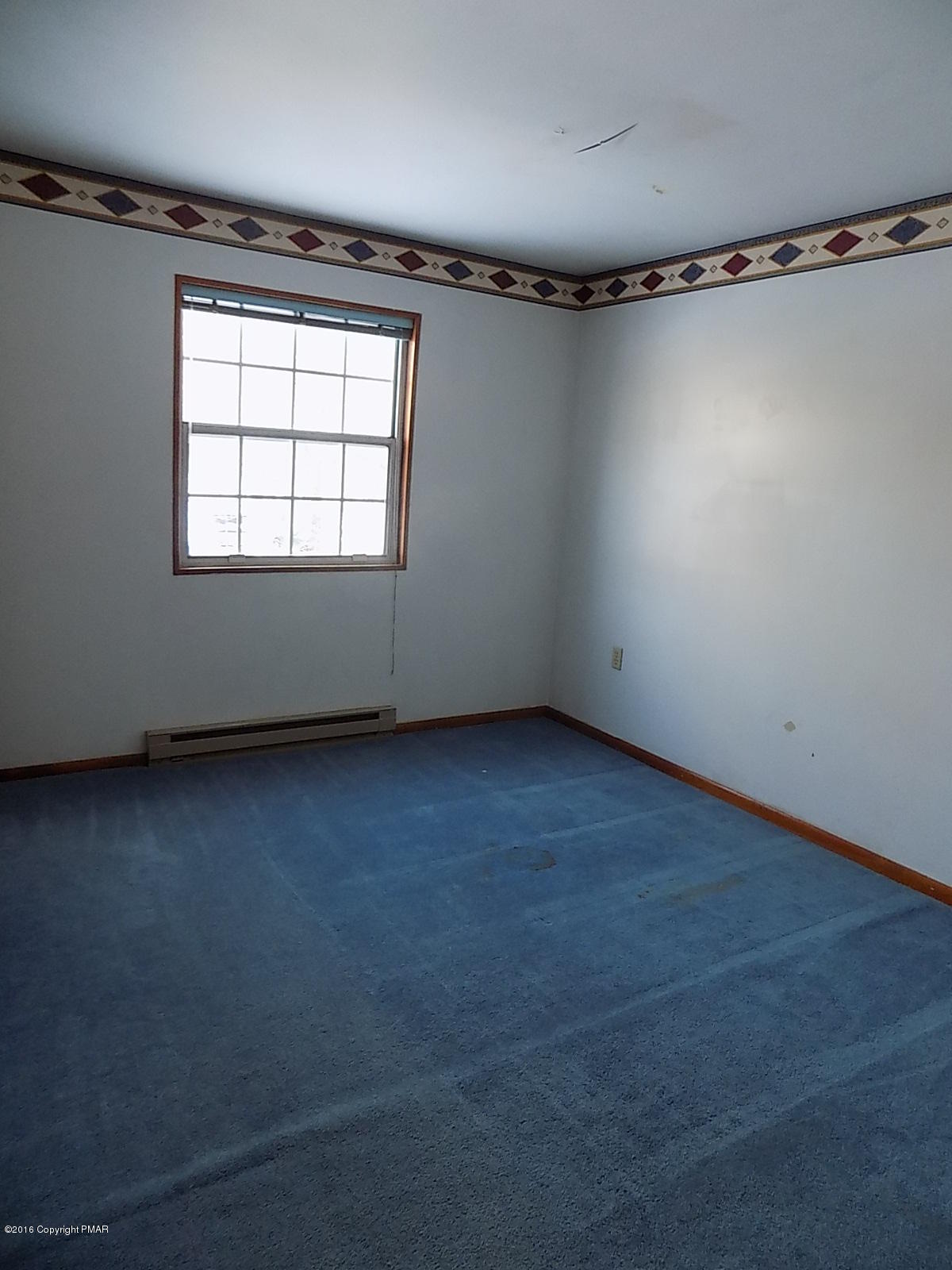 53 Whitaker Road Dingmans Ferry, PA 18328 - Photo 10 of 13 DSCN2216