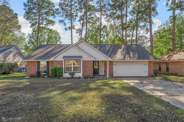 $229,900 | 5613 North Heatherstone Drive, Shreveport, LA 71129