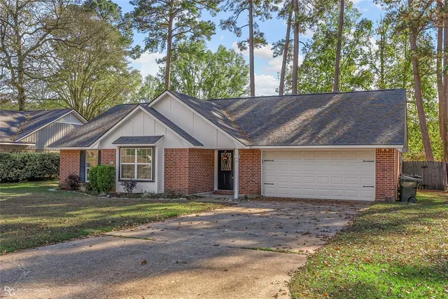 $229,900 | 5613 North Heatherstone Drive, Shreveport, LA 71129