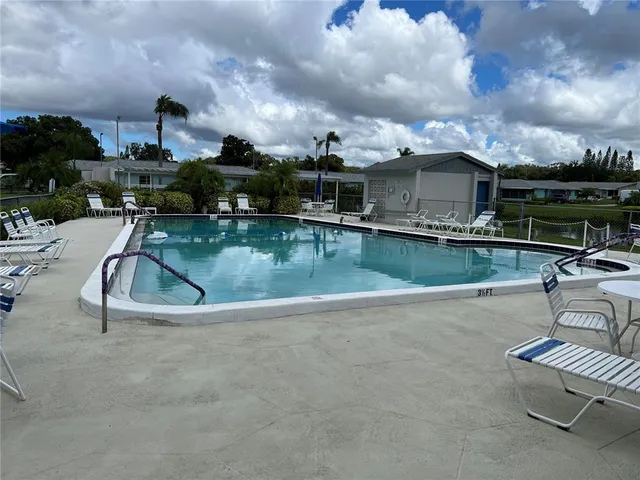 $185,000 | 1614 Berwick Court, Unit D, Palm Harbor, FL 34684