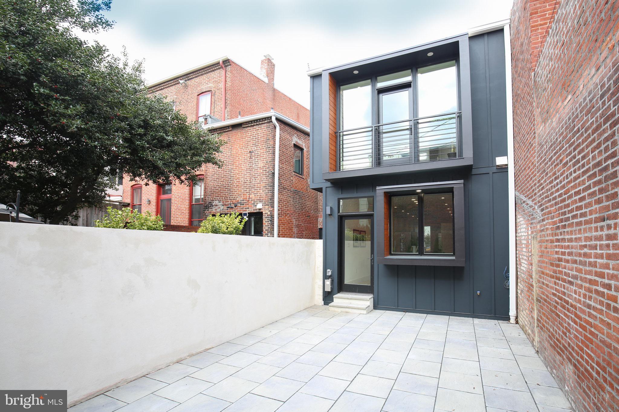 419 Independence Avenue Southeast Washington, DC 20003 - Photo 24 of 27