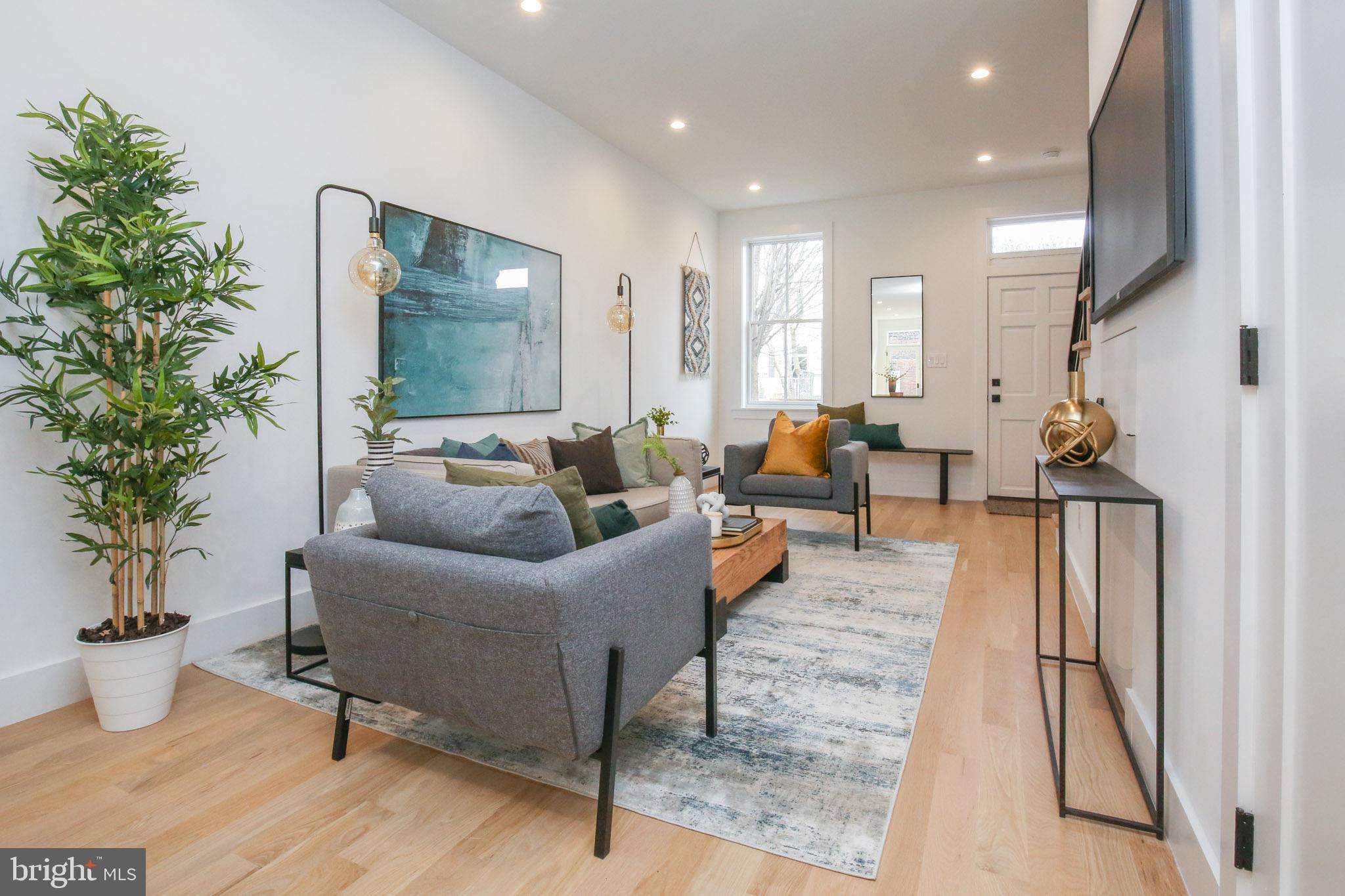 419 Independence Avenue Southeast Washington, DC 20003 - Photo 4 of 27