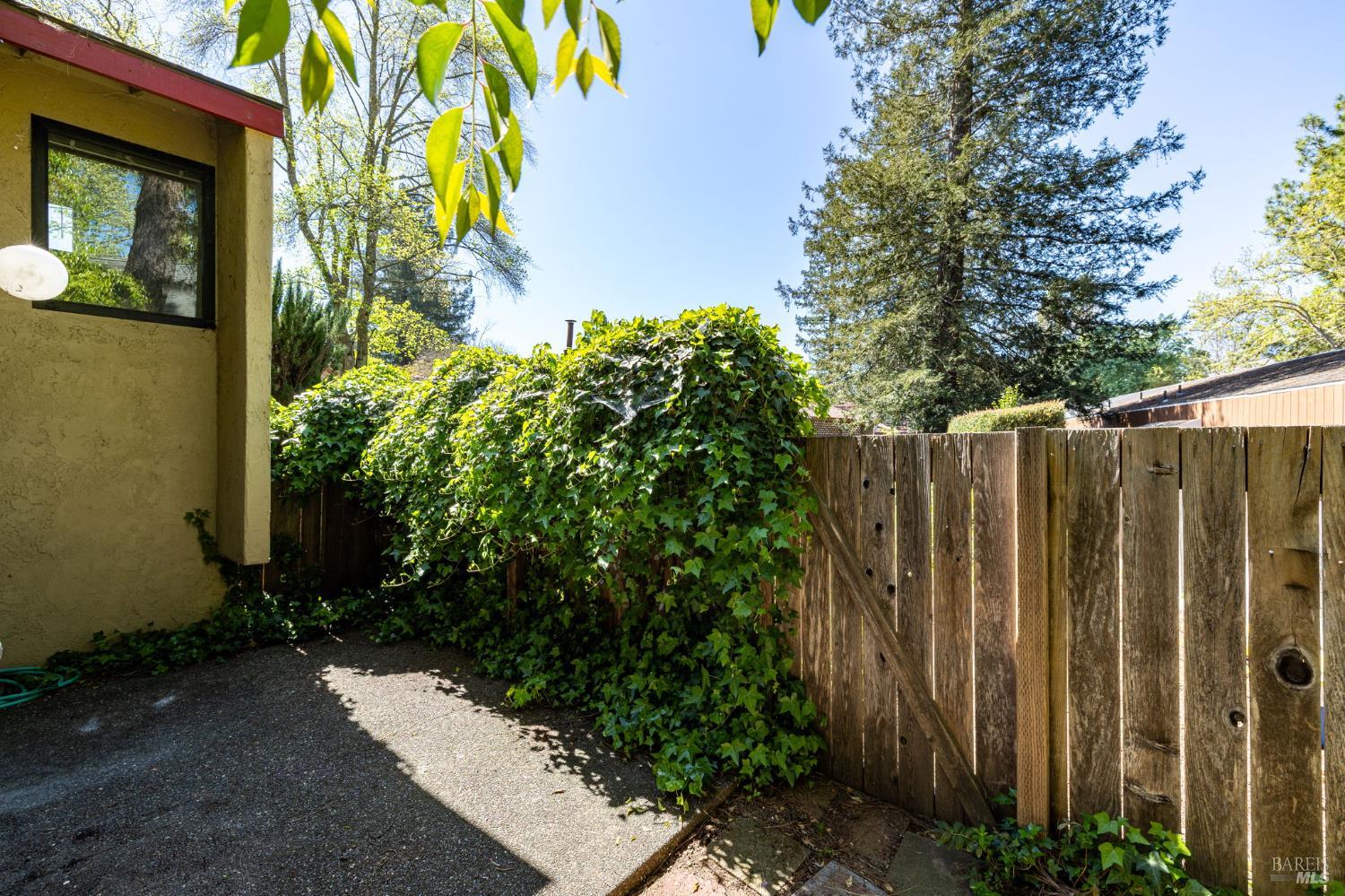 59 Redwood Court Santa Rosa, CA 95409 - Photo 28 of 40