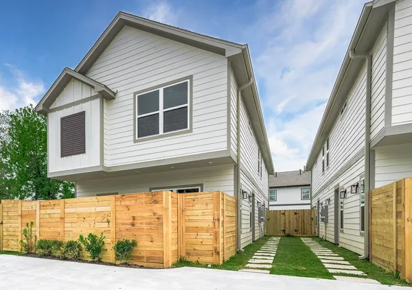 $1,795 | 787 Fortune Street, Unit A, Houston, TX 77088