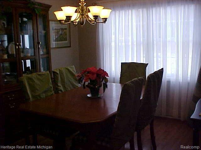 2419 North Hughes Road Howell, MI 48855 - Photo 5 of 14 Hughes Dining Room