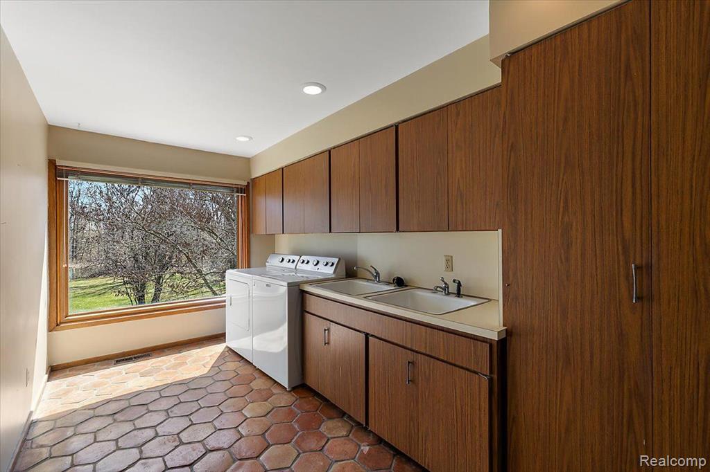 6145 Blue Beech Road Rochester Hills, MI 48306 - Photo 27 of 55