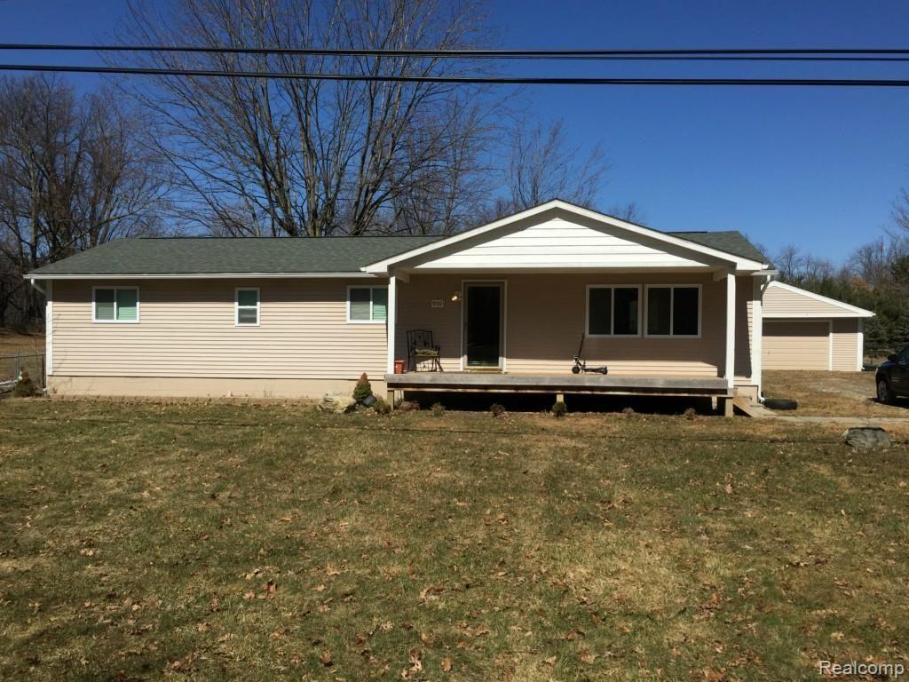 910 Rowland Road Leonard, MI 48367 - Photo 1 of 22