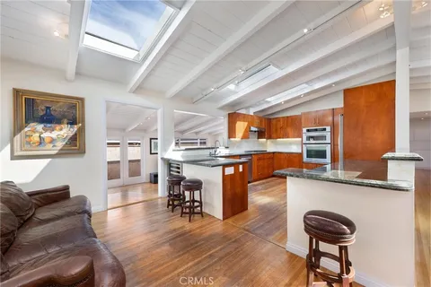 $4,600,000 | 642 14th Street, Manhattan Beach, CA 90266