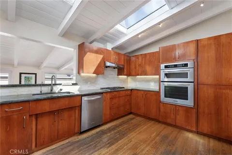 $4,600,000 | 642 14th Street, Manhattan Beach, CA 90266