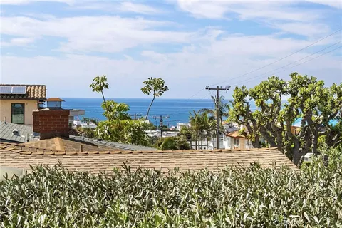 $4,600,000 | 642 14th Street, Manhattan Beach, CA 90266