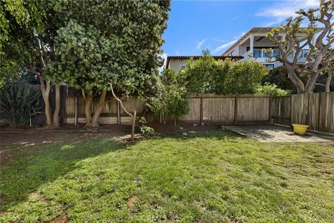 $4,600,000 | 642 14th Street, Manhattan Beach, CA 90266