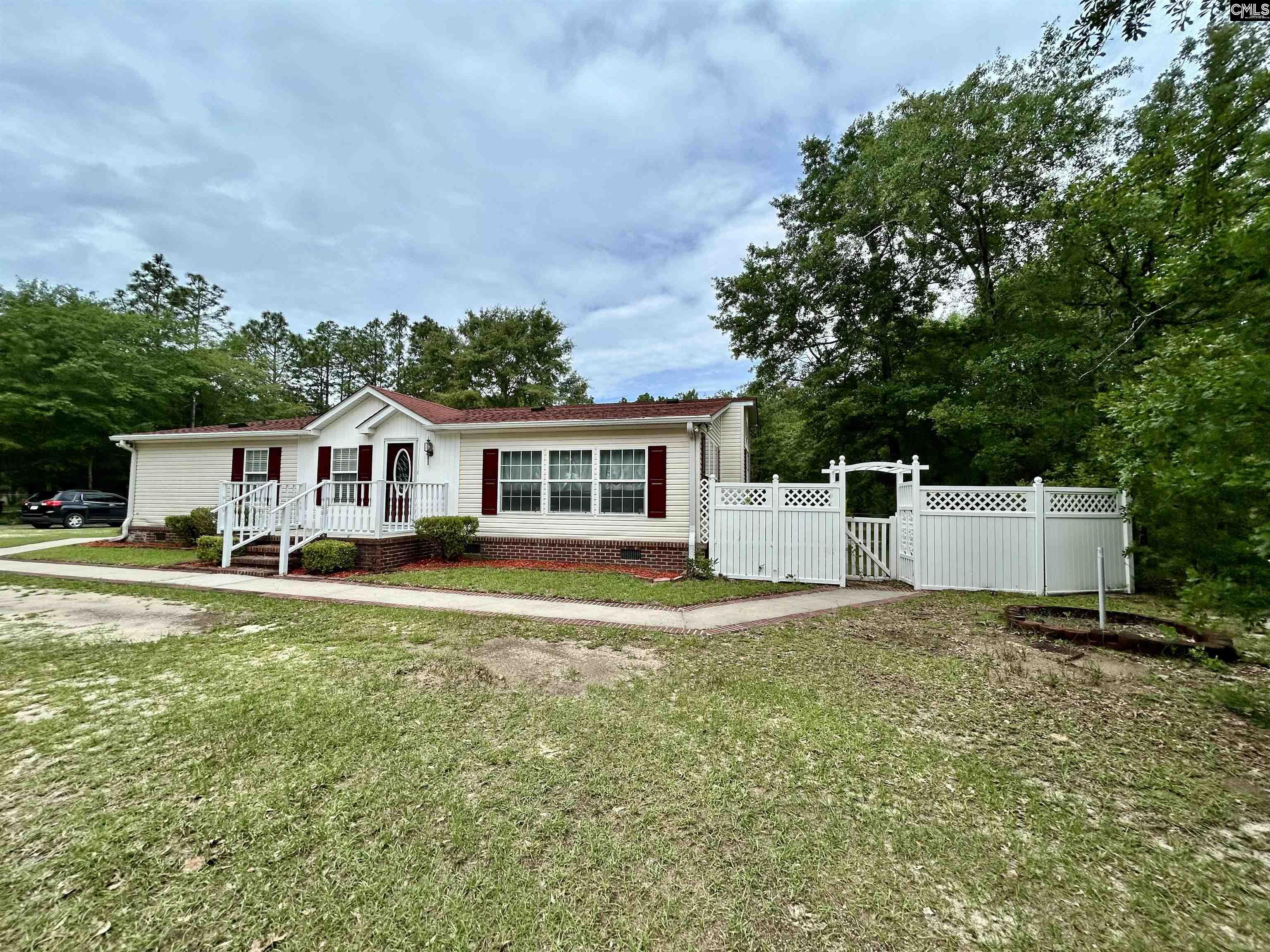 430 Long Branch Road Gilbert, SC 29054 - Photo 4 of 38