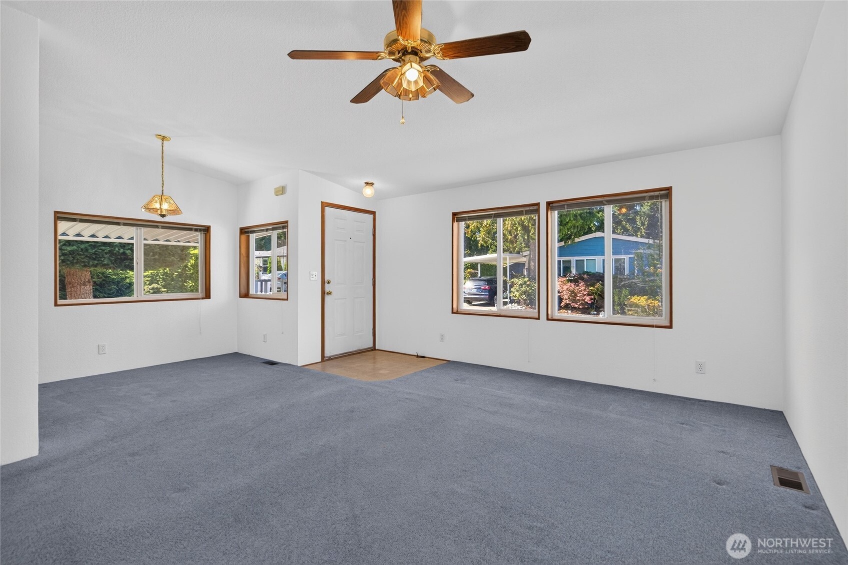 23825 15th Avenue Southeast, Unit 302 Bothell, WA 98021 - Photo 9 of 33 Gallery Image 9