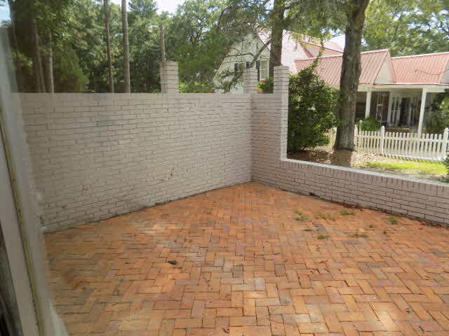 353 Grand Avenue Fairhope, AL 36532 - Photo 44 of 45 Side patio