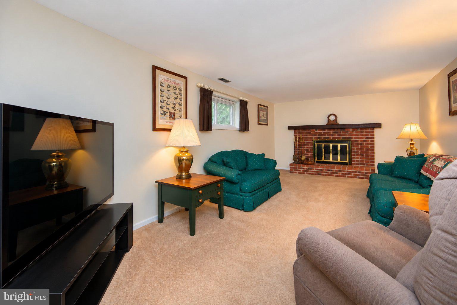 44 Glenwood Road Lumberton, NJ 08048 - Photo 23 of 31 Family Room