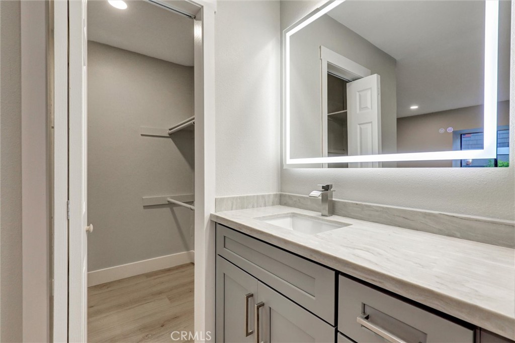 93 Streamwood Irvine, CA 92620 - Photo 14 of 27