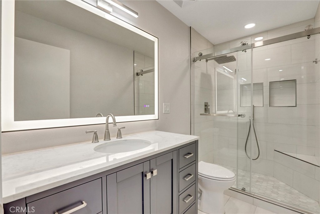 93 Streamwood Irvine, CA 92620 - Photo 17 of 27