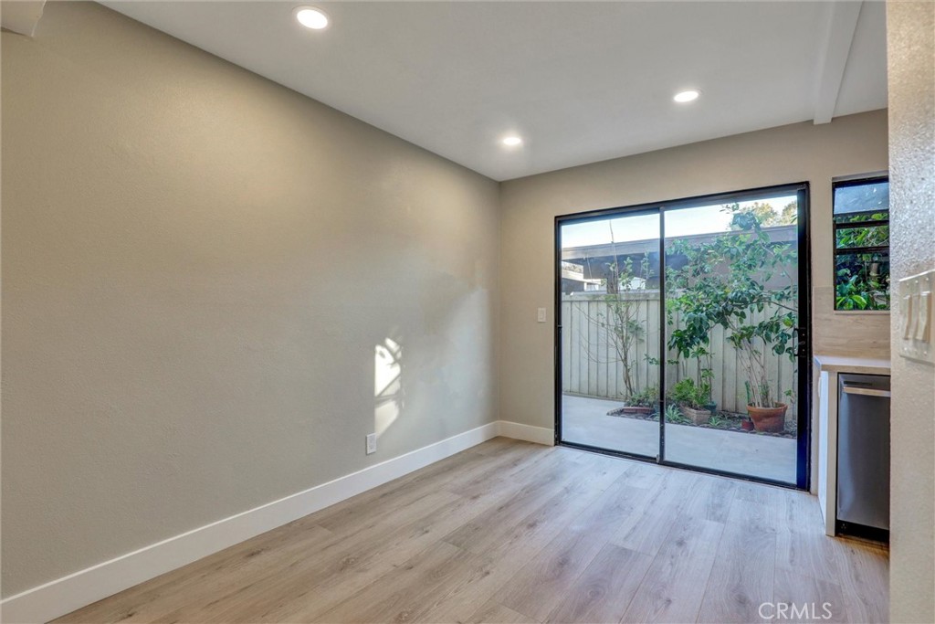 93 Streamwood Irvine, CA 92620 - Photo 6 of 27