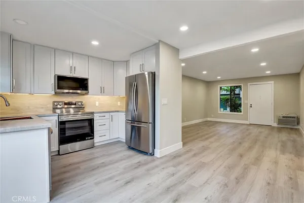 $699,000 | 93 Streamwood, Irvine, CA 92620