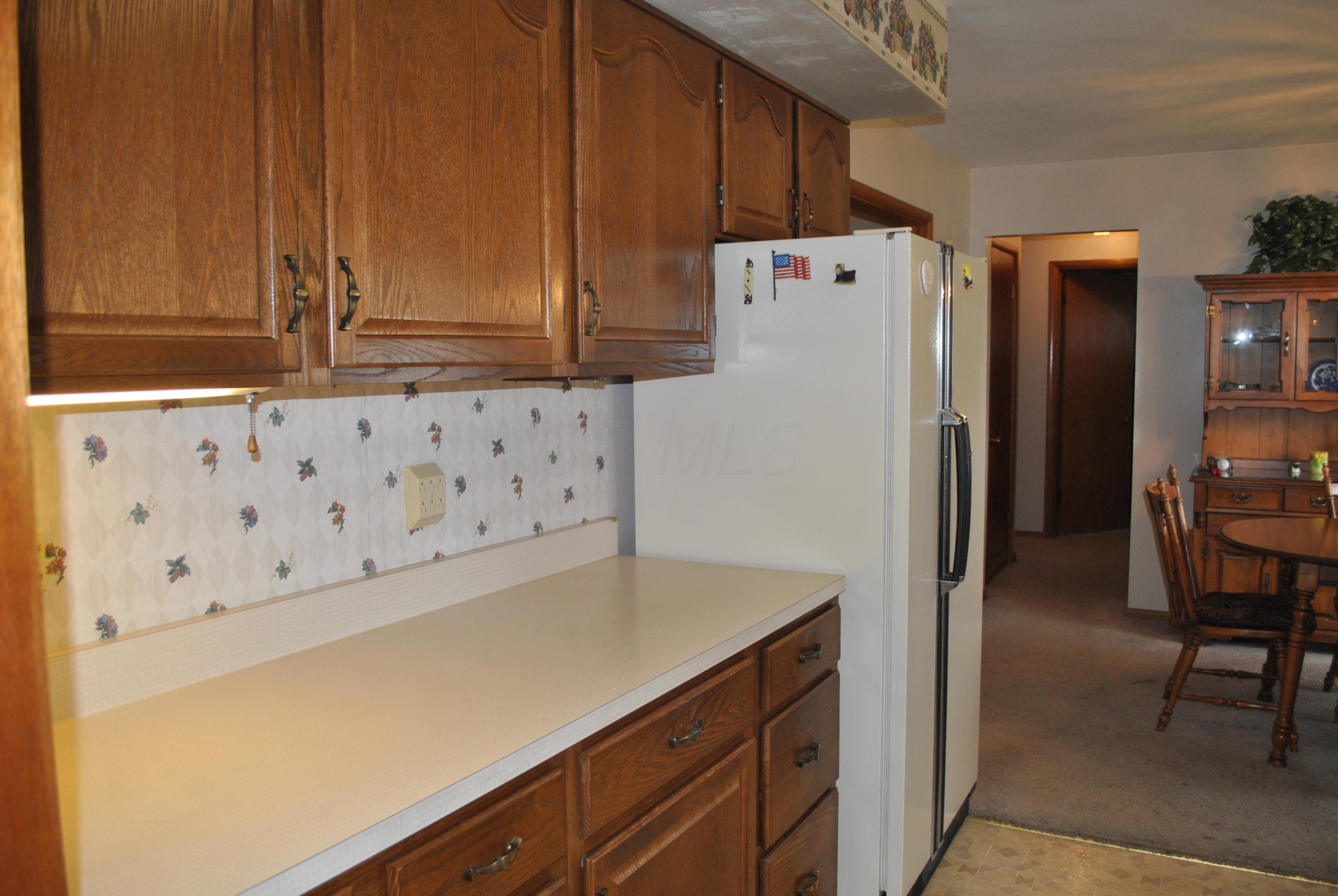 1056 Ross Road Columbus, OH 43227 - Photo 14 of 20 Gallery Image 14