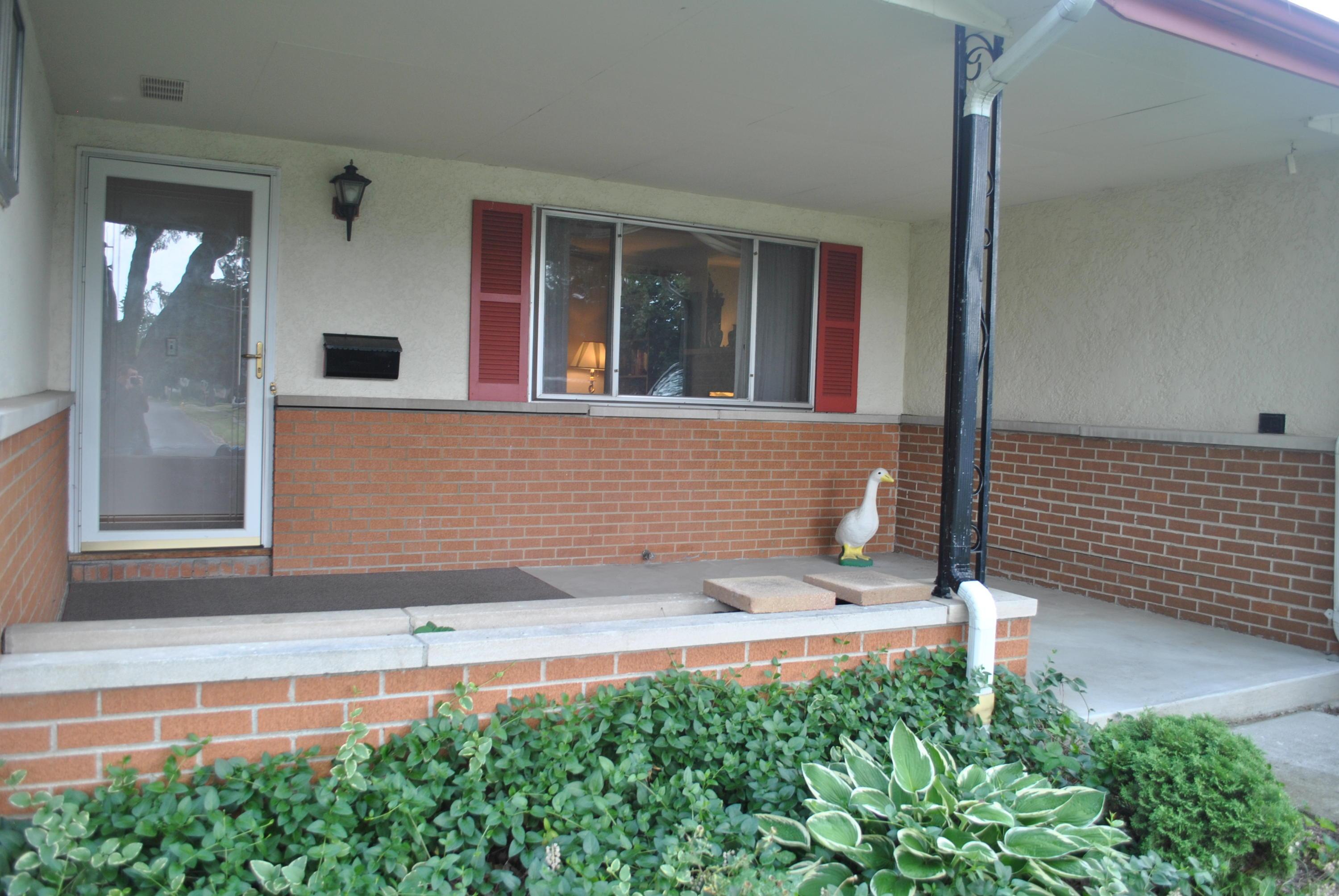 1056 Ross Road Columbus, OH 43227 - Photo 16 of 20 Gallery Image 16