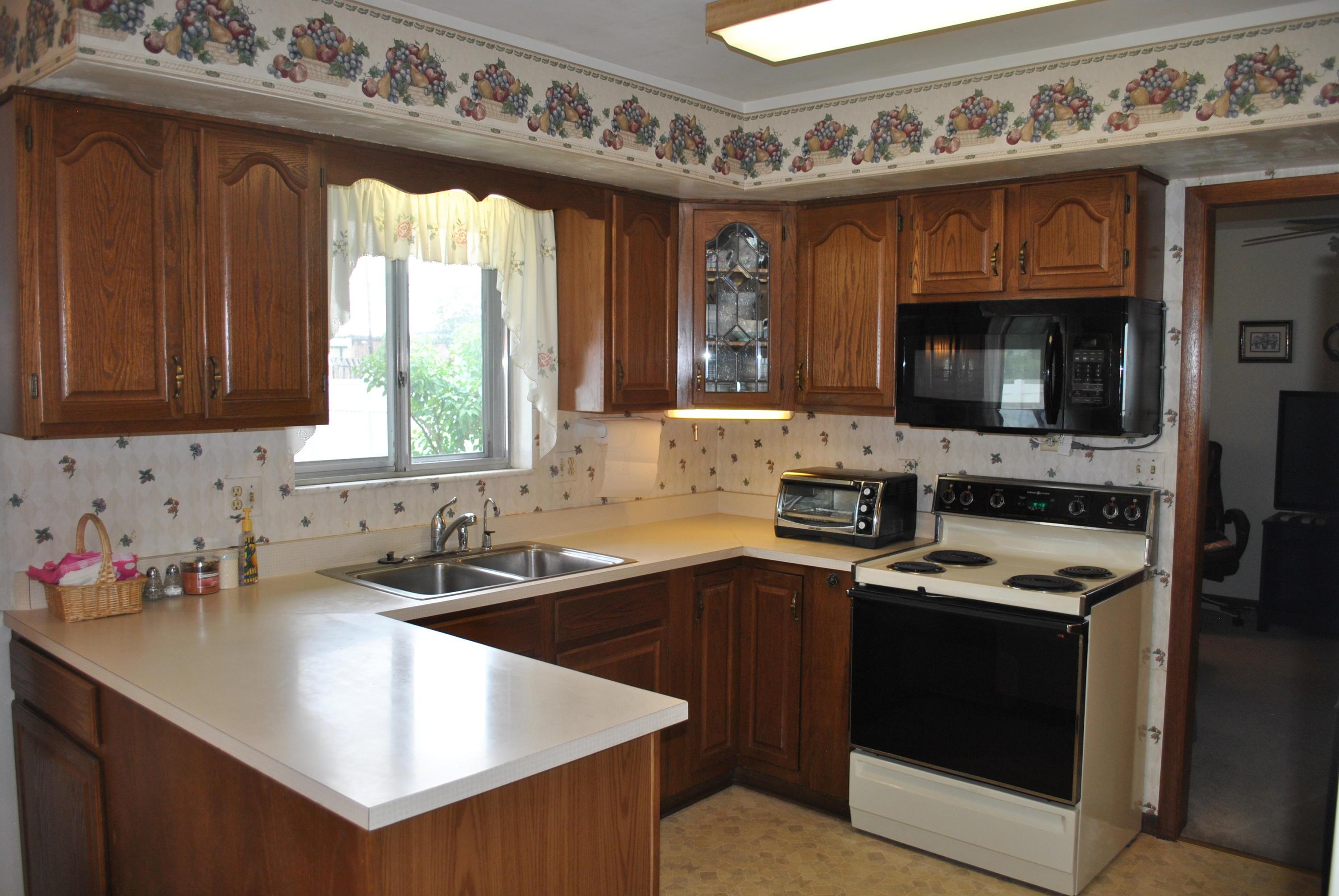 1056 Ross Road Columbus, OH 43227 - Photo 4 of 20 Gallery Image 4