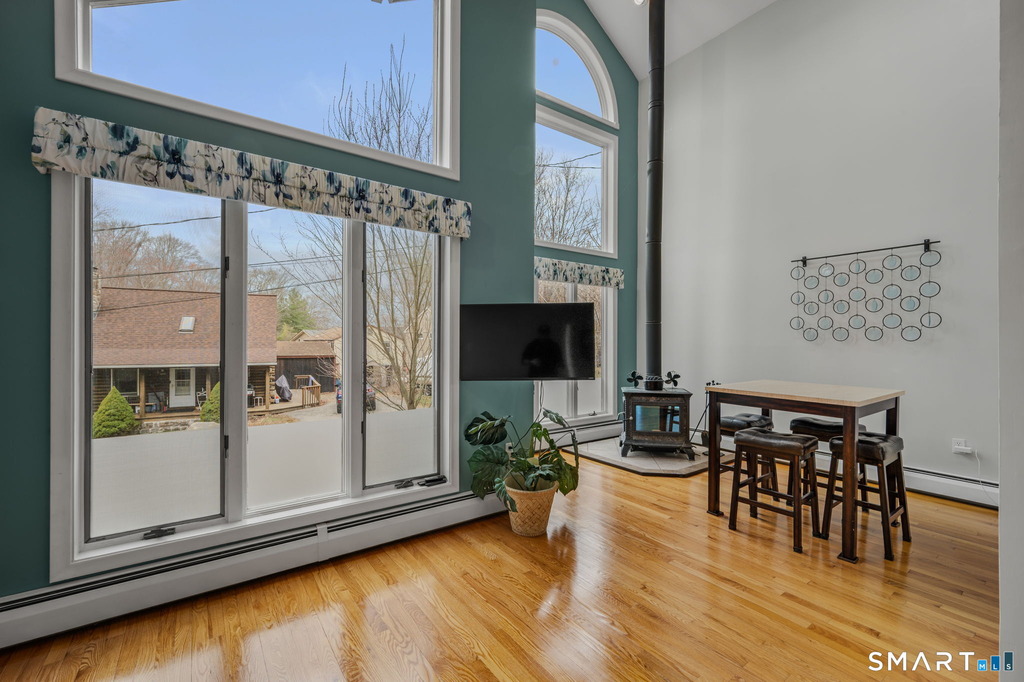 15 Barrie Road East Hampton, CT 06424 - Photo 6 of 24