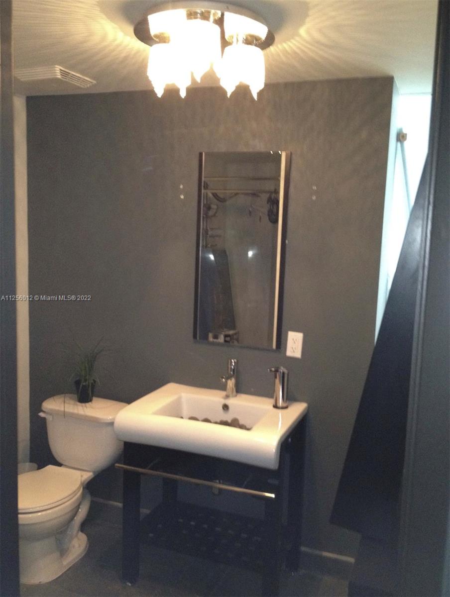 690 Southwest 1st Court, Unit 1901 Miami, FL 33130 - Photo 7 of 16
