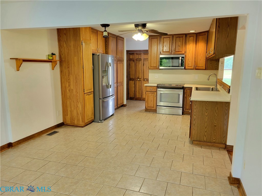 9215 Epps Road Mechanicsville, VA 23111 - Photo 9 of 25