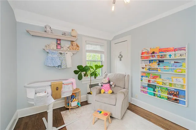 $975,000 | 2 Michigan Road, Floral Park, NY 11001