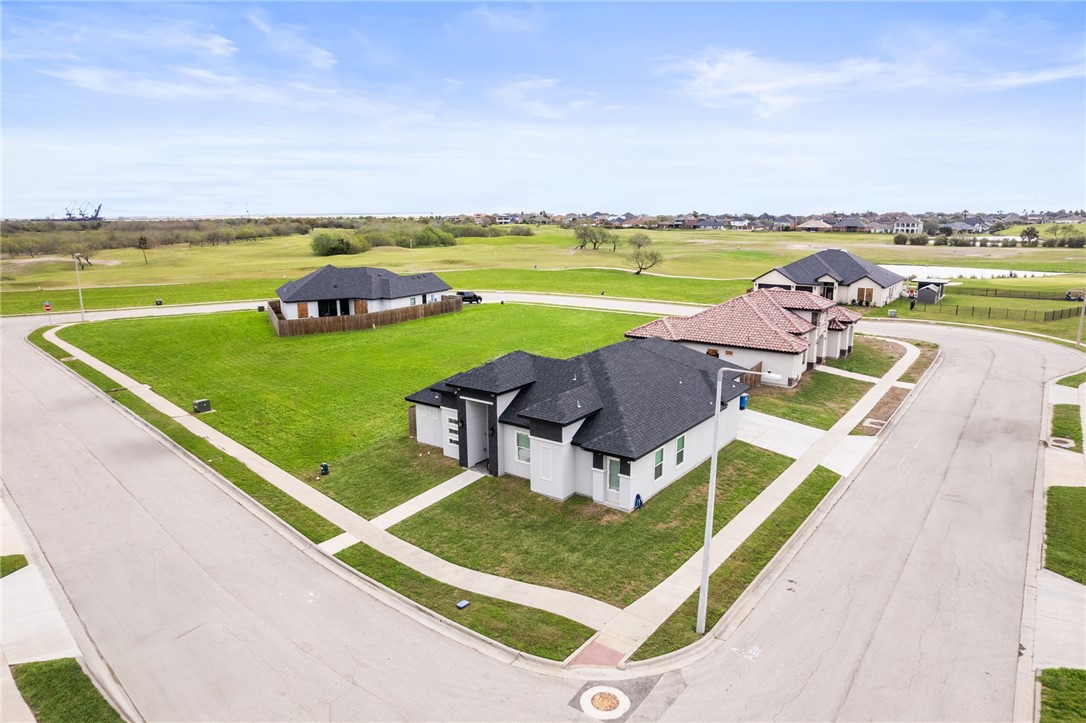 102 Prestwick Drive Portland, TX 78374 - Photo 2 of 31