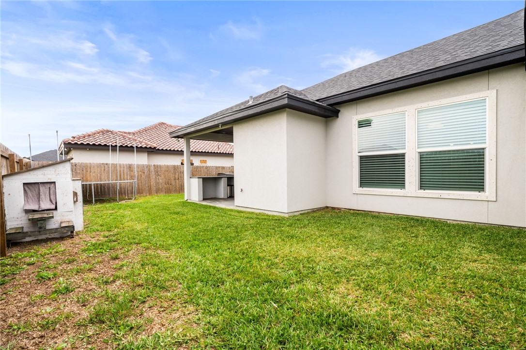 102 Prestwick Drive Portland, TX 78374 - Photo 26 of 31