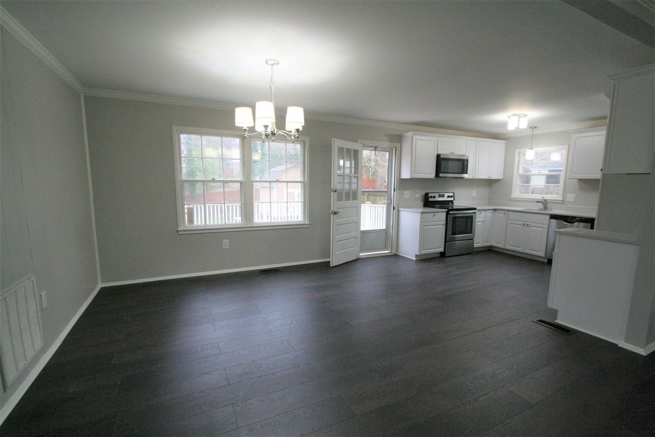 6016 Stratton Place Raleigh, NC 27609 - Photo 6 of 30 Dining Area - Kitchen