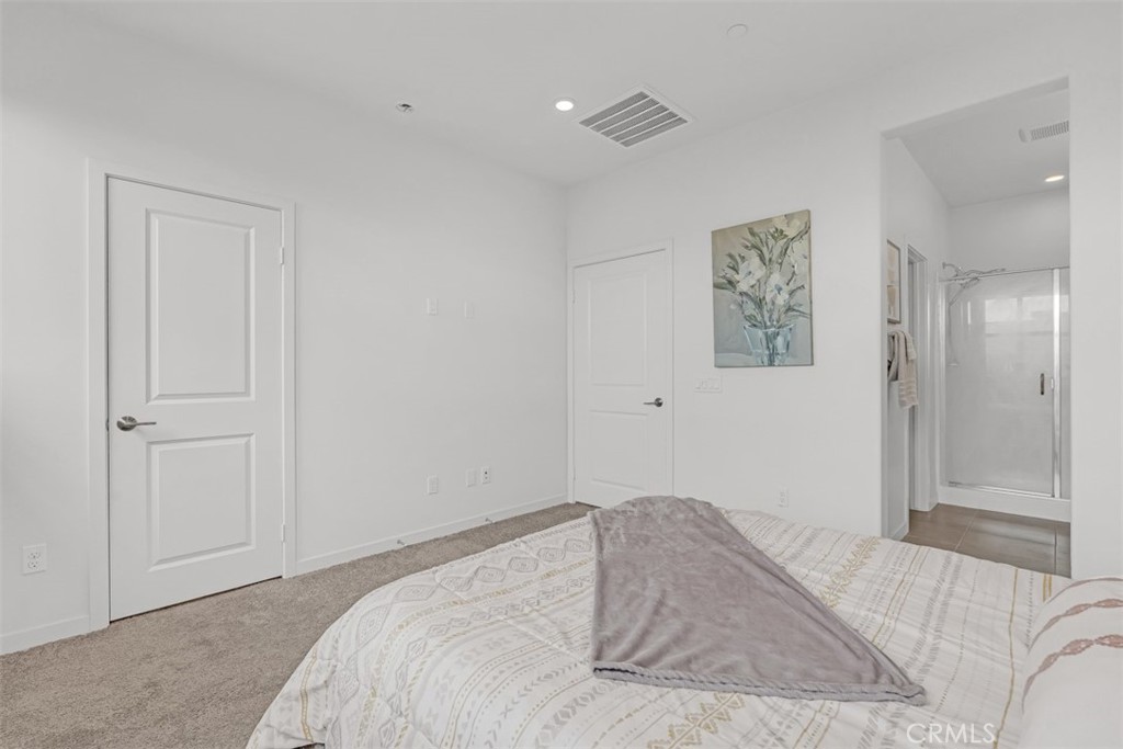 9406 Shade Place Rancho Cucamonga, CA 91730 - Photo 12 of 40