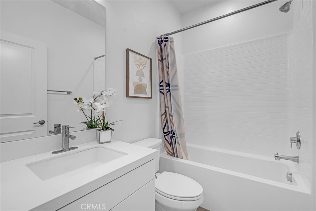 9406 Shade Place Rancho Cucamonga, CA 91730 - Photo 4 of 40