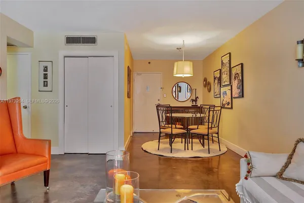 $3,000 | 1200 West Avenue, Unit 423, Miami Beach, FL 33139