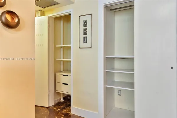 $3,000 | 1200 West Avenue, Unit 423, Miami Beach, FL 33139