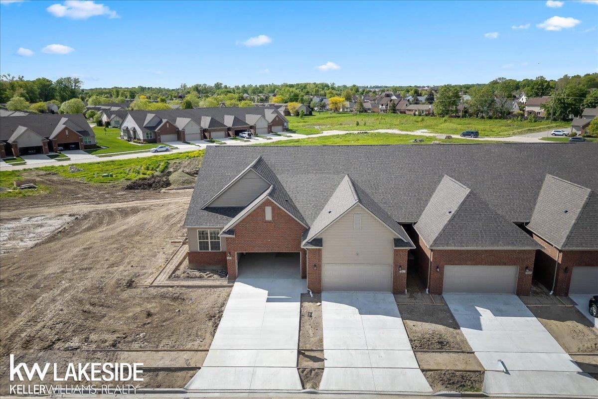 48389 Whittington Road New Baltimore, MI 48047 - Photo 32 of 34 Gallery Image 32