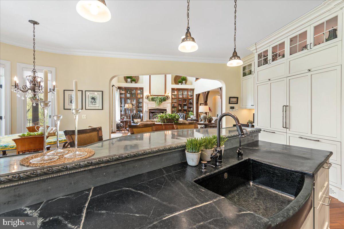 102 Grandview Avenue Hopewell, NJ 08525 - Photo 11 of 79 Soapstone island with views into the great room
