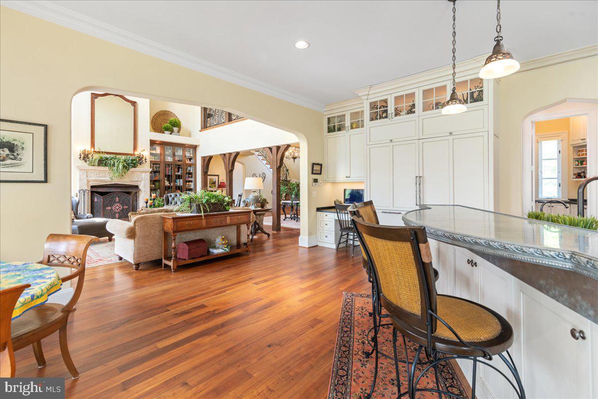 102 Grandview Avenue Hopewell, NJ 08525 - Photo 8 of 79 Open plan kitchen-breakfast to great room