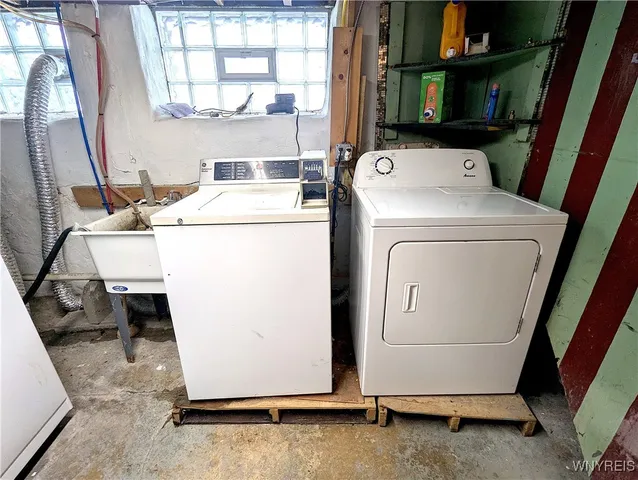 $1,700 | 76 St James Place, Buffalo, NY 14222